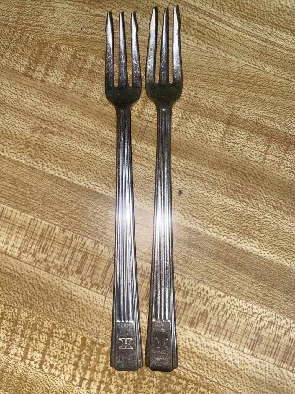 Set Of 2 Hilton Hotel International Silver Cocktail Seafood Forks Silverplate